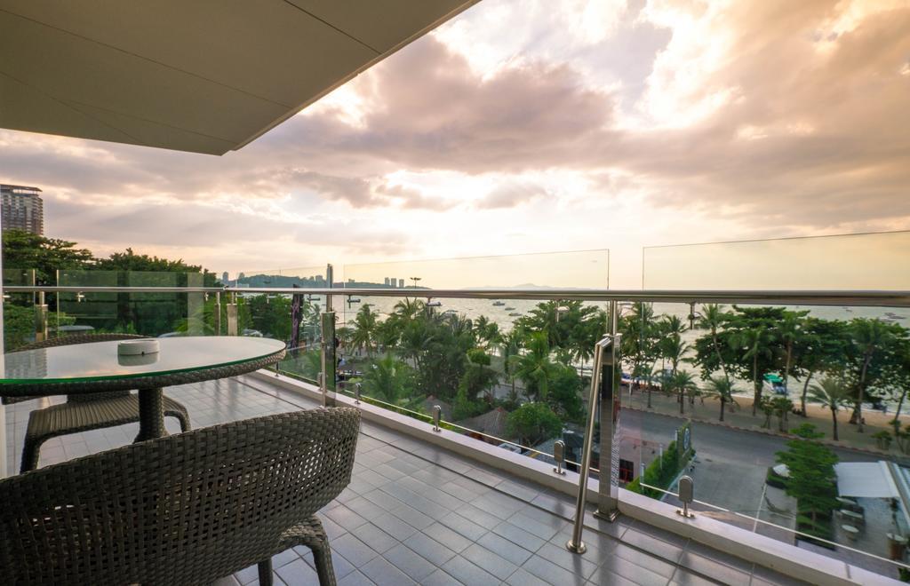 Mera Mare Pattaya Exterior foto